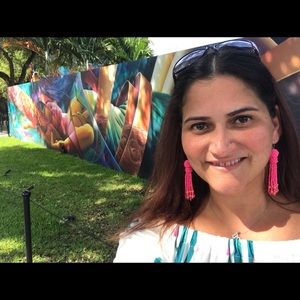 Meet your Posher, Elizabeth